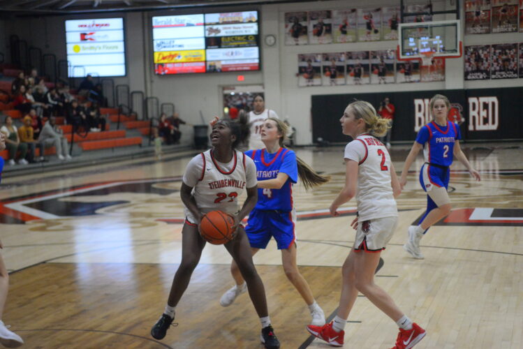 Big Red Returns To OVAC Finals With Win Over Patriots